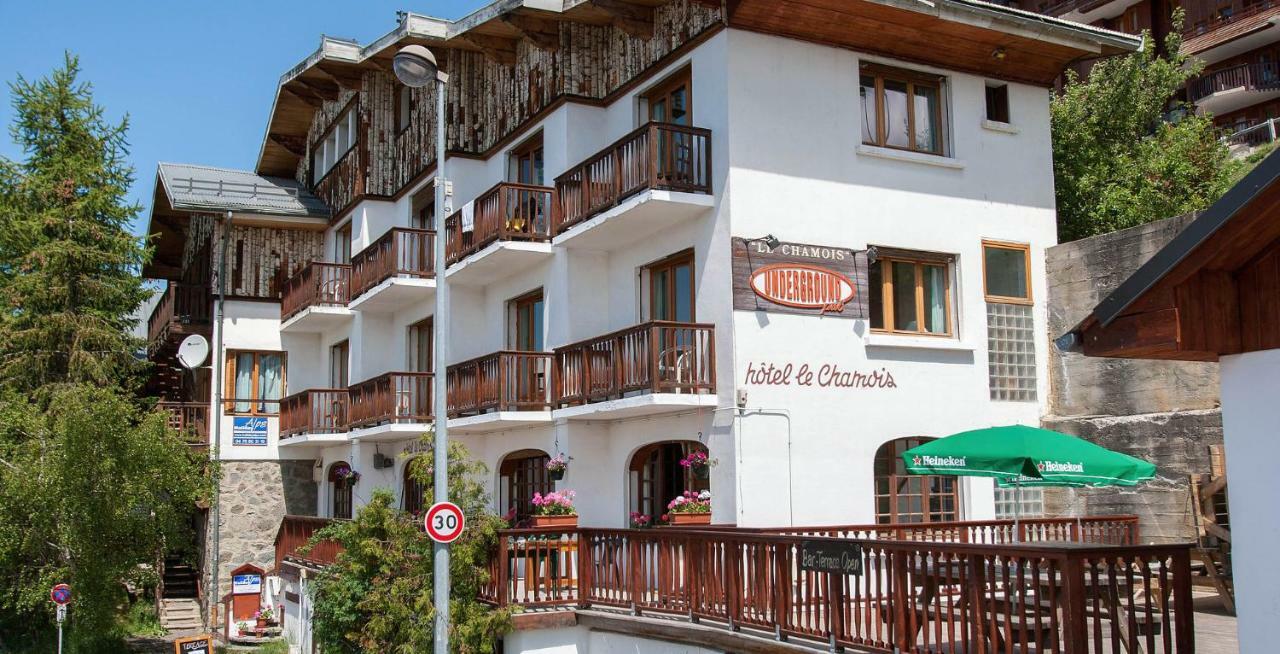 Hotel Le Chamois Alpe d'Huez Eksteriør billede